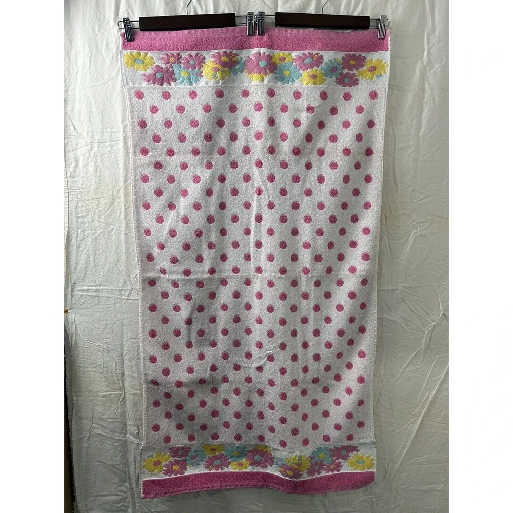 Flower Pink Polka Dots Bath Towel Reversible 48